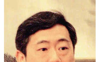 兩會代表委員談新能源汽車 李稻葵：短途、中低端新能源汽車在中國潛力大