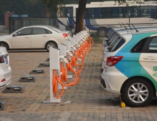 為愛充電 暖動心年 北汽特來電情人節(jié)全天免費為你充電