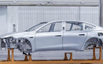 蔚來(lái)ET7首臺(tái)車身下線，上海車展曝光內(nèi)飾，2022年上市