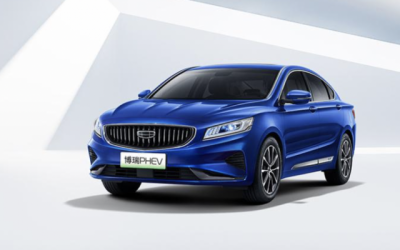 吉利博瑞PHEV里程升級(jí)版上市 純電續(xù)航84KM 售價(jià)15.58萬(wàn)起