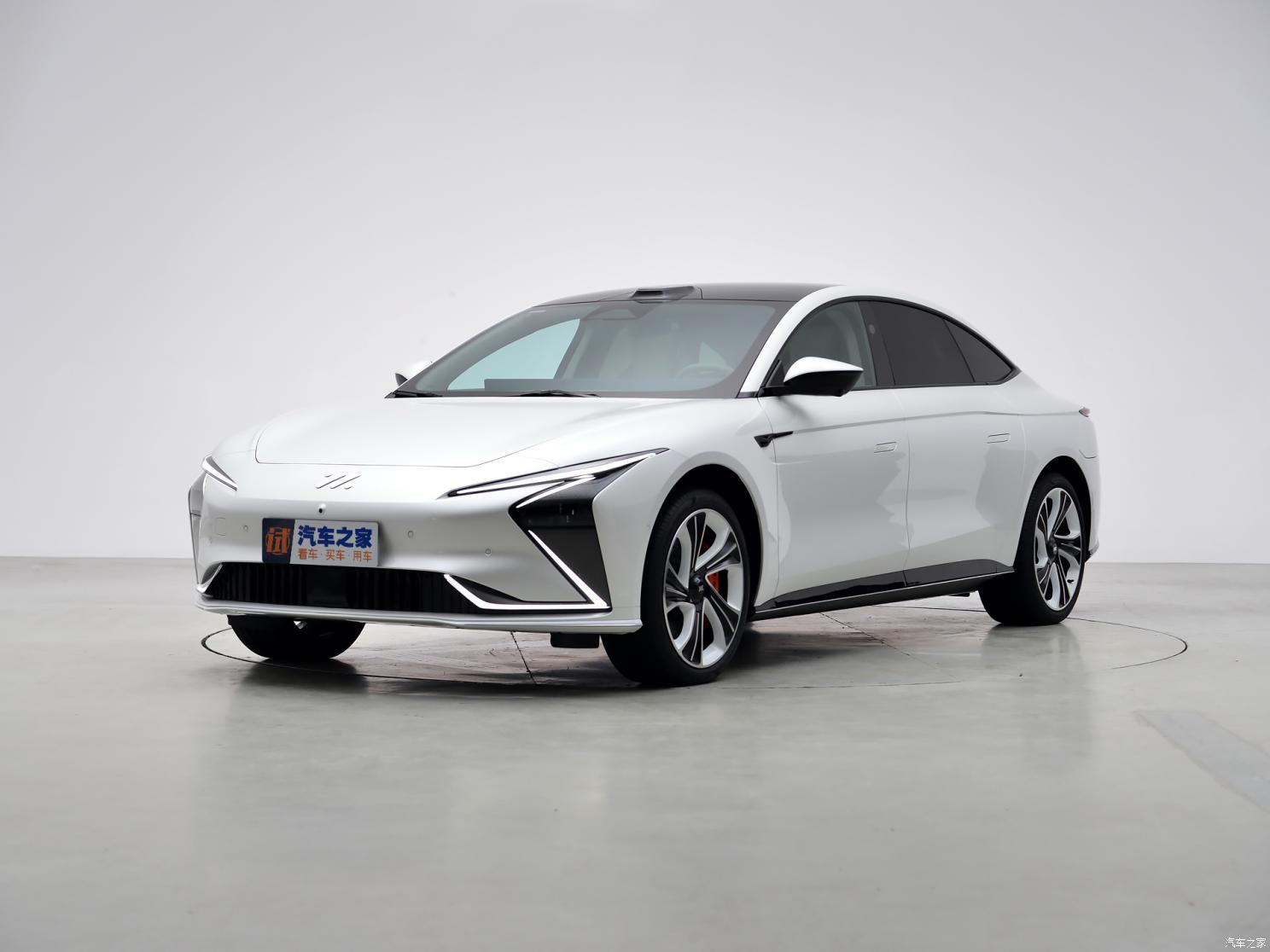 智己汽車(chē) 智己L7 2022款 天使輪版