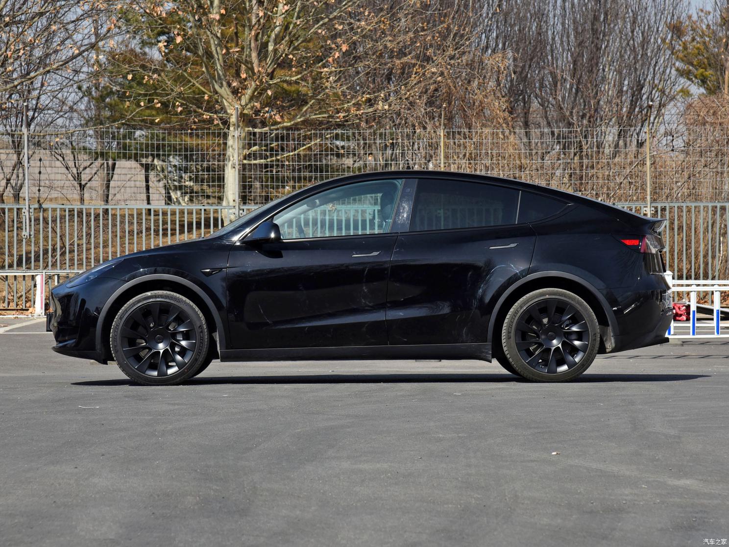 特斯拉中國 Model Y 2022款 后輪驅(qū)動版