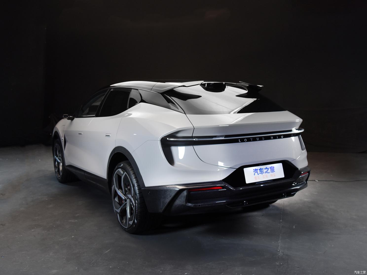 路特斯 ELETRE 2022款 517km 基本型