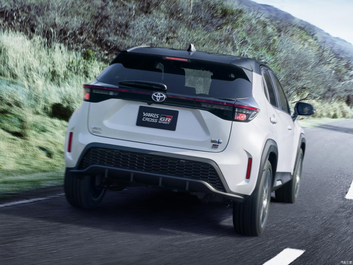 豐田(進(jìn)口) YARiS Cross 2022款 Hybrid GR Sport 日本版