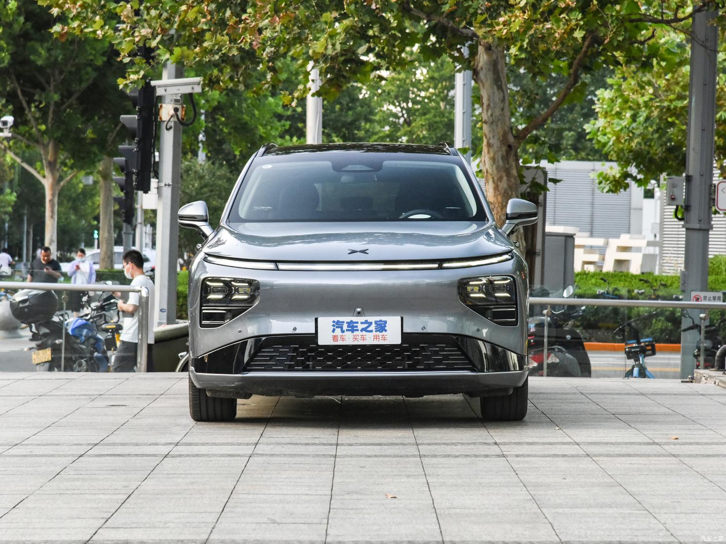 小鵬汽車 小鵬G9 2022款 四驅(qū)基本型