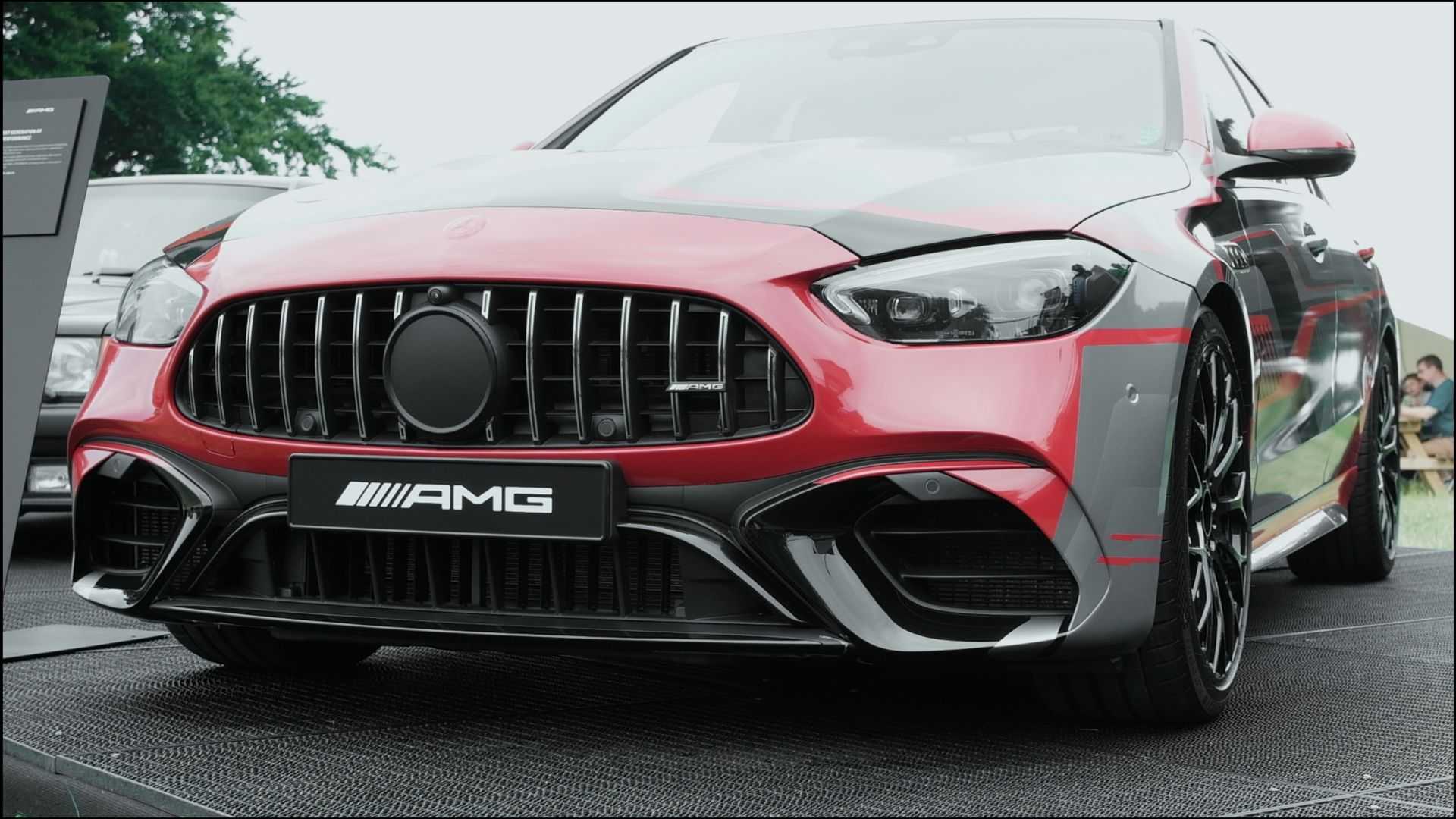 全新梅賽德斯-AMG C63預(yù)告圖發(fā)布，9月21日首發(fā)