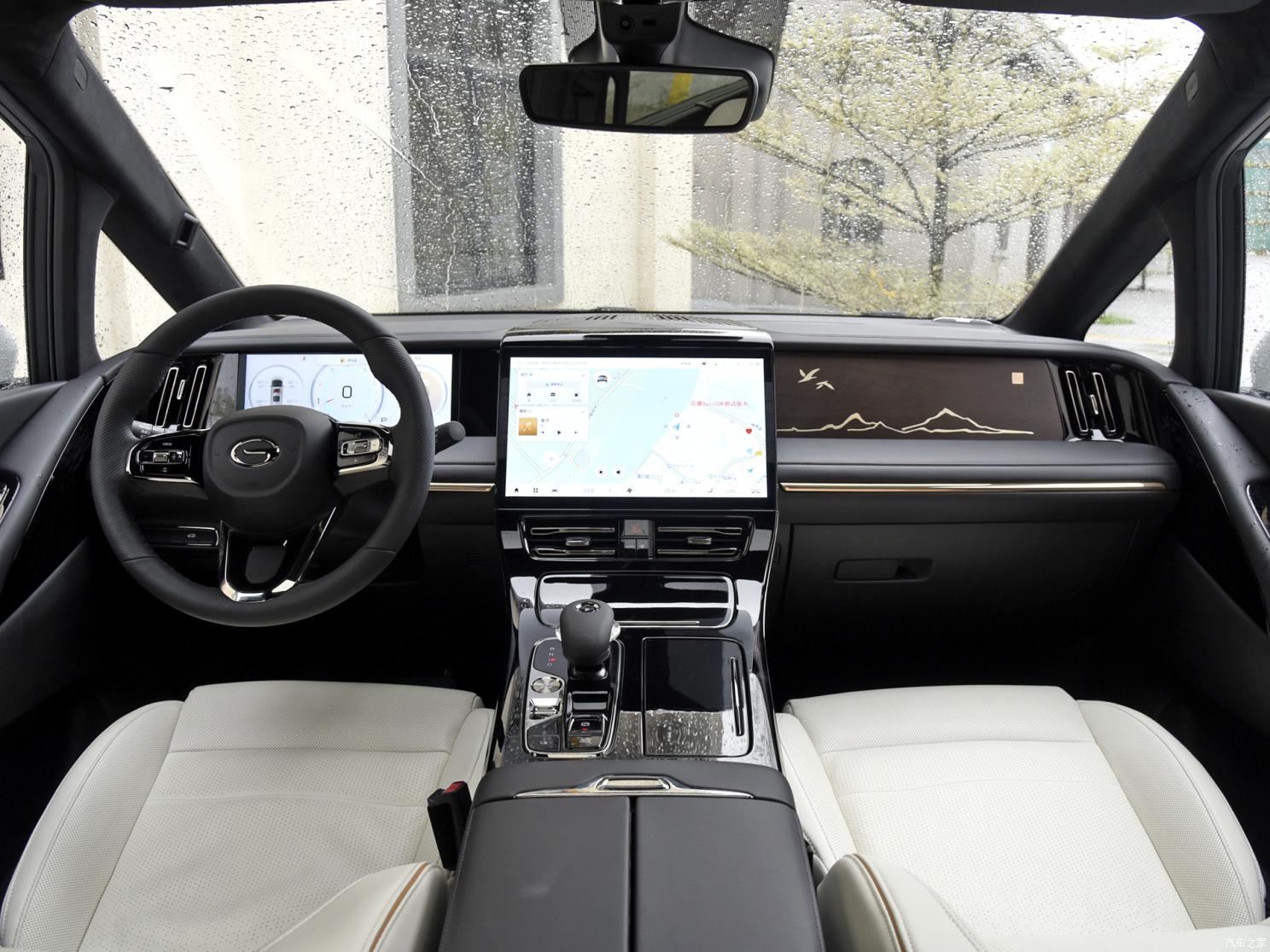 廣汽乘用車(chē) 傳祺M8 2024款 2.0TGDI 高配版