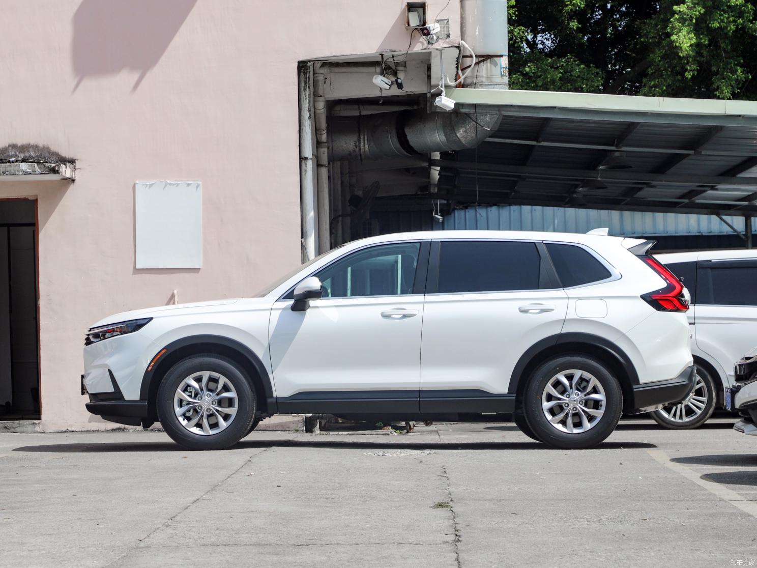 東風本田 本田CR-V 2023款 240TURBO 兩驅鋒尚7座版
