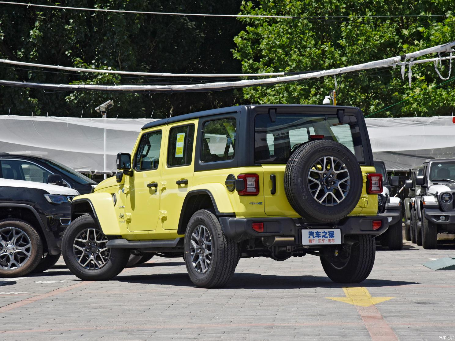 Jeep(進(jìn)口) 牧馬人新能源 2022款 四門 2.0T 4xe 撒哈拉 螢光黃限量版