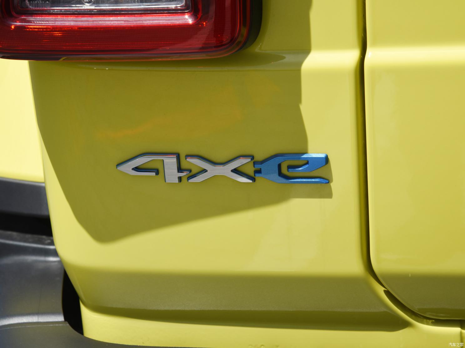 Jeep(進(jìn)口) 牧馬人新能源 2022款 四門 2.0T 4xe 撒哈拉 螢光黃限量版
