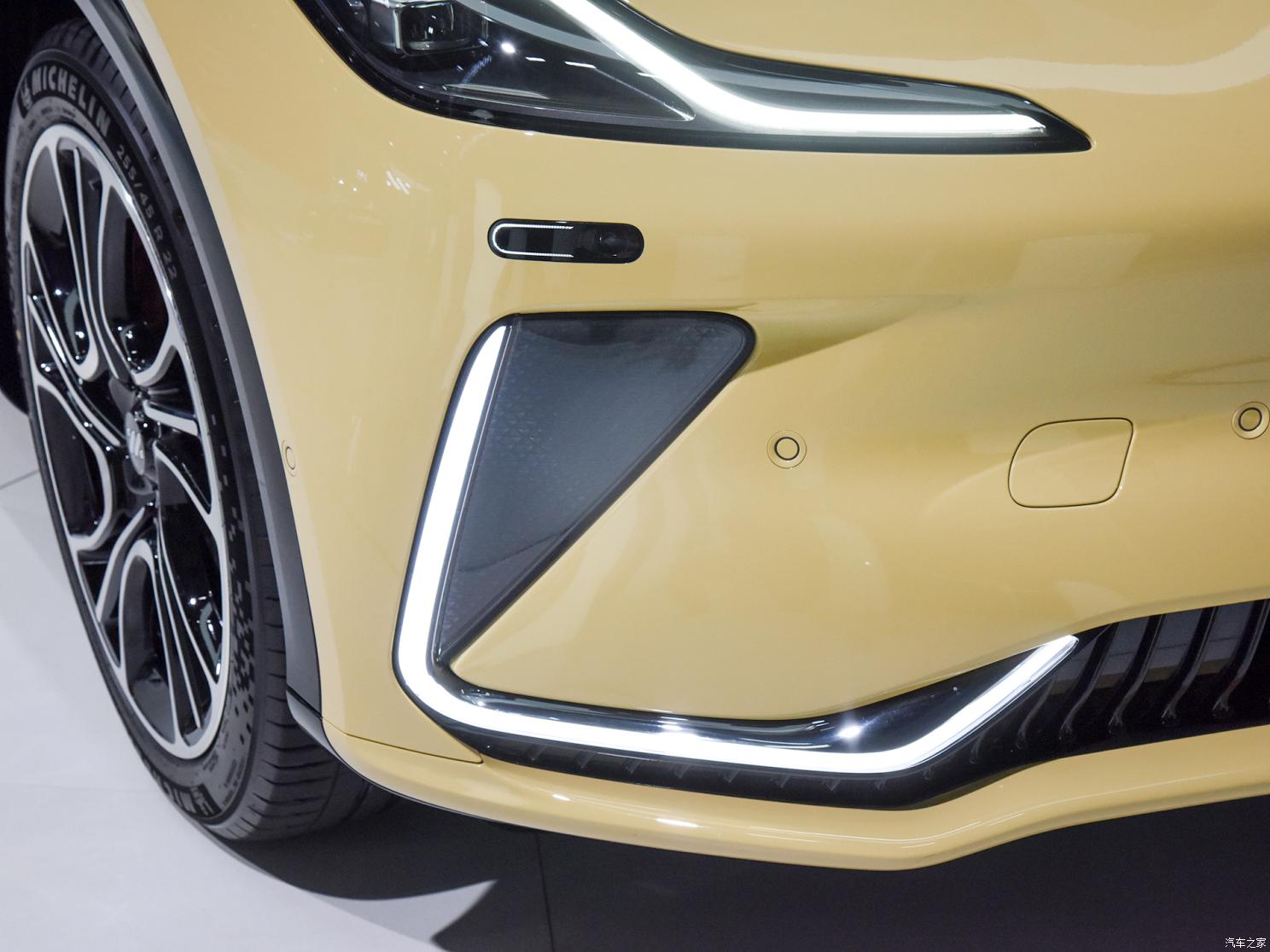 智己汽車 智己LS7 2023款 100kWh 四驅(qū)版