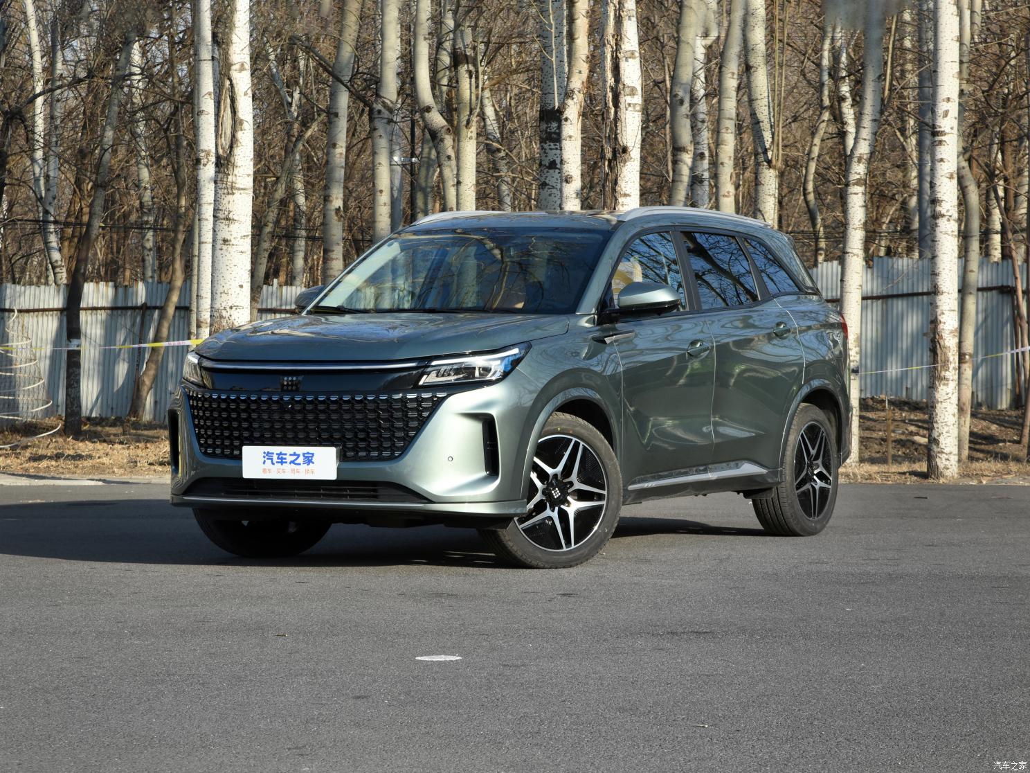 賽力斯藍電 藍電E5 2023款 1.5L DE-i 100KM暢享型