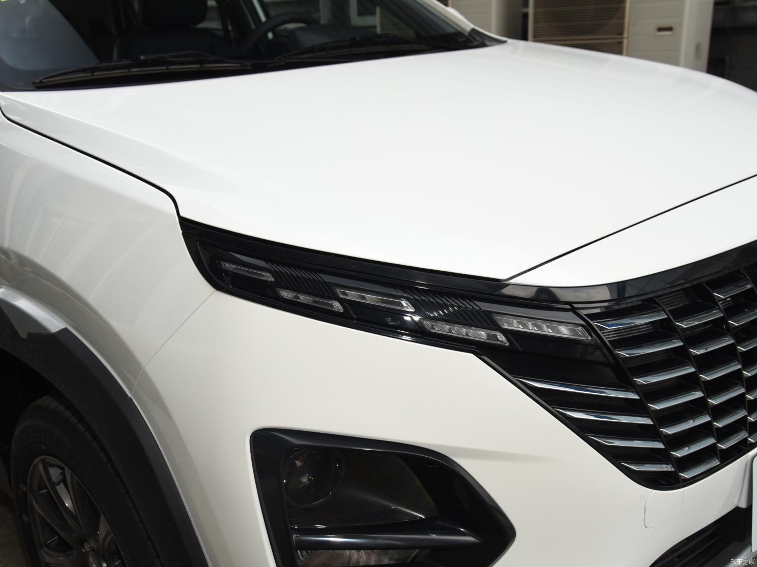 奇瑞汽車(chē) 瑞虎3x 2023款 1.5L CVT時(shí)尚版