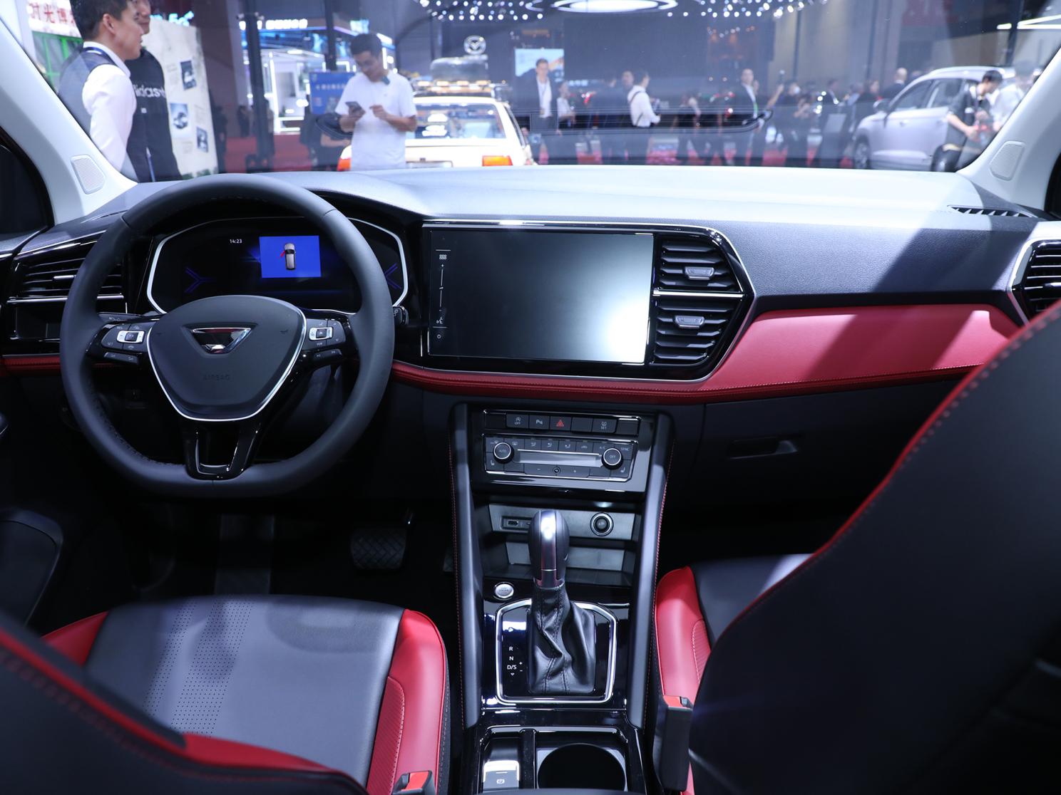 長城汽車 哈弗梟龍 2023款 1.5L 110KM領(lǐng)航版