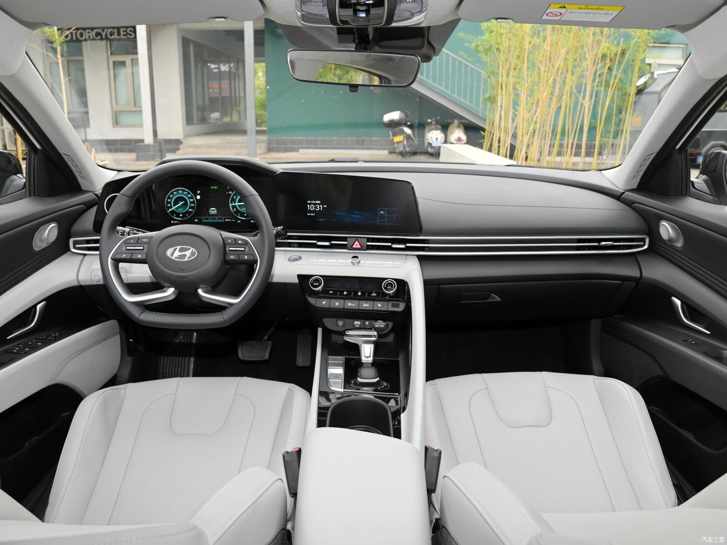 北京現(xiàn)代 伊蘭特 2024款  1.5L CVT 高配版