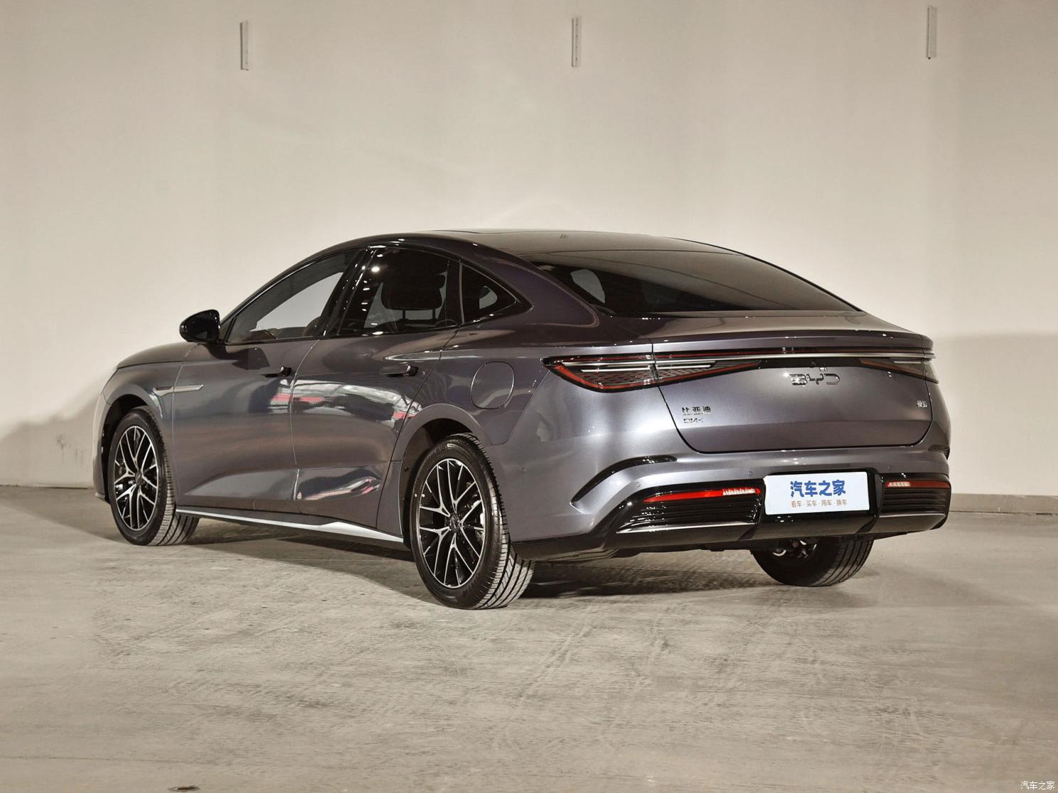 比亞迪 海豹 2023款 DM-i 1.5T 121km 基本型