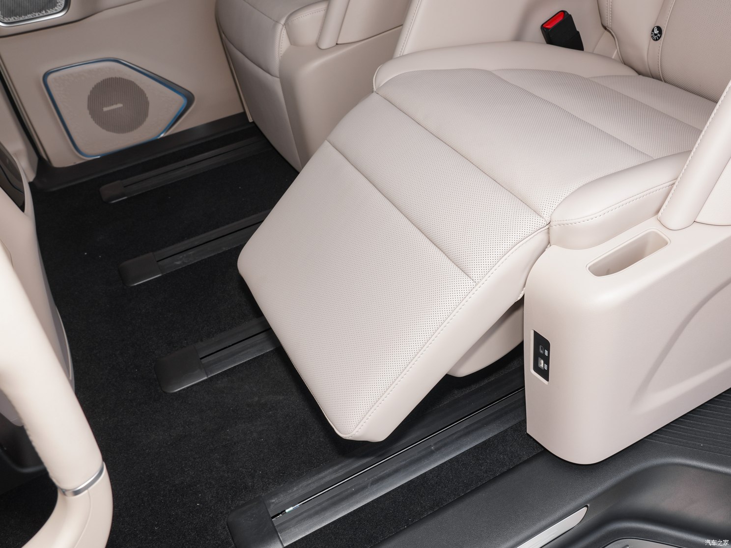 長城汽車 高山DHT-PHEV 2023款 基本型 長城汽車 高山DHT-PHEV 2023款 基本型