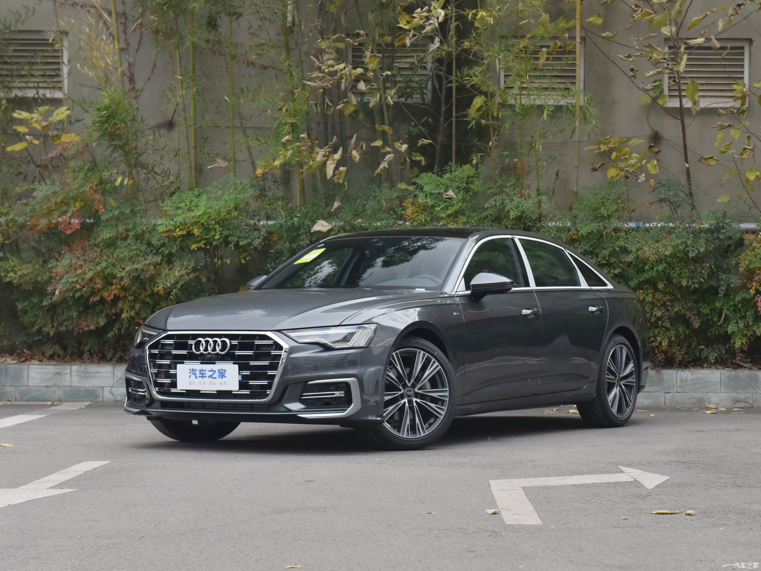 一汽奧迪 奧迪A6L 2024款 45 TFSI 臻選動(dòng)感型