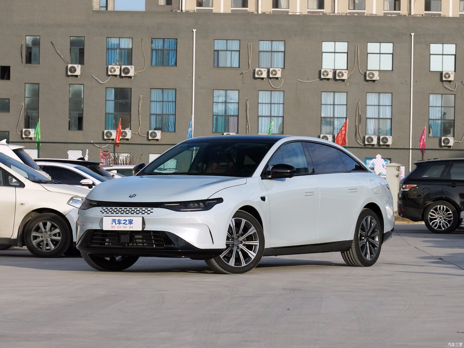 比亞迪 漢 2024款 EV 榮耀版 715KM前驅(qū)旗艦型