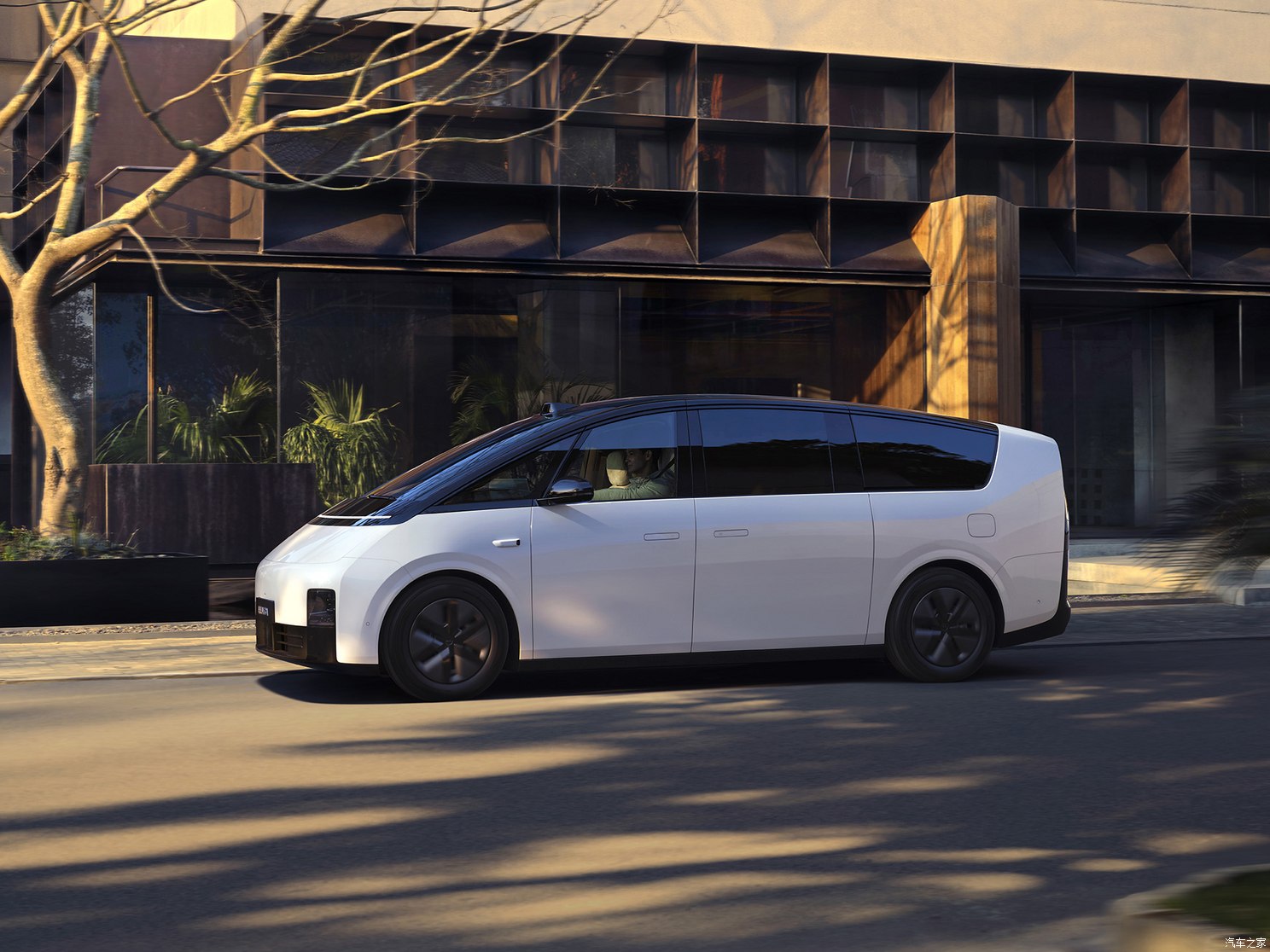 理想汽車 理想MEGA 2024款 Max