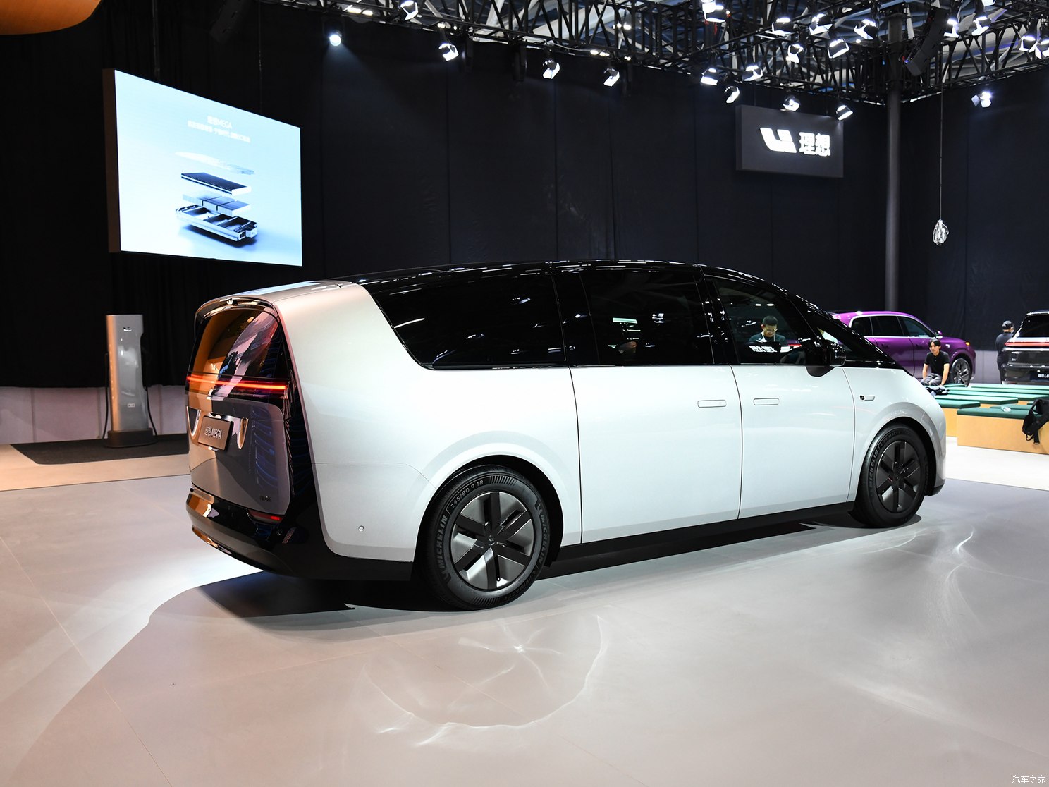 理想汽車 理想MEGA 2024款 Max