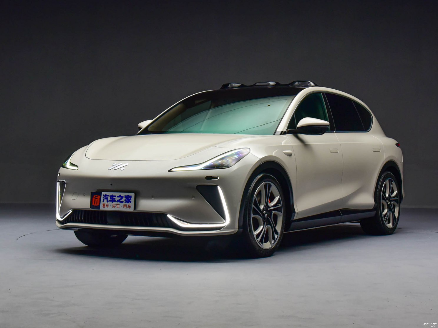 智己汽車 智己LS7 2023款 100kWh Pro四驅(qū)版