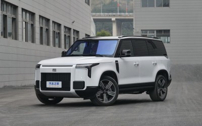 極石汽車 極石01 2023款 尊享6座版