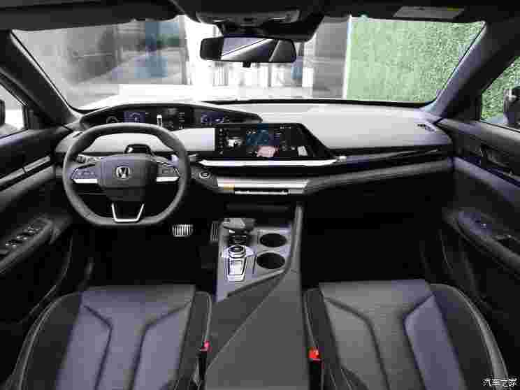 長安汽車 長安UNI-V 2022款 2.0T 運動版